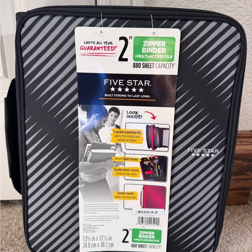 Five Star Zipper Binder, 2
Inch 3-Ring Binder 2 Black & Gray Stripes